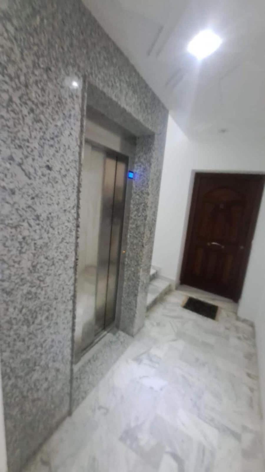 Appartement Neuf A A 150m De La
